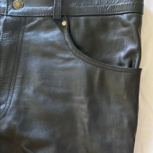 Men's Black Rocker Leather Pants - Picture 4 of 15